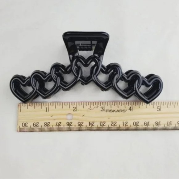 Claw Clip Hair Accessories - Picture 3 of 4